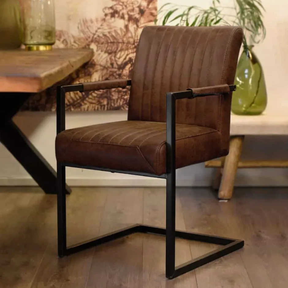 Eetkamerstoelen*HUUS Eetkamerstoel België met arml. – €179,- p.s (per 2 stuks)
