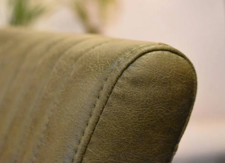 Eetkamerstoelen*HUUS Eetkamerstoel België met arml. – €179,- p.s (per 2 stuks)