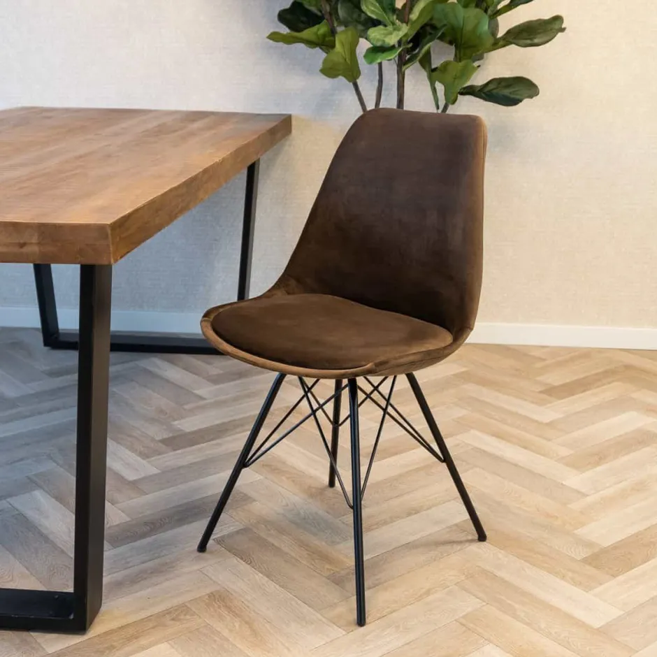 Eetkamerstoelen*HUUS Kuipstoel Velvet Kick – Zwart Frame €79,- p.s